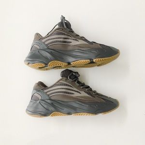 Addidas Yeezy Boost 700 V2 Geode